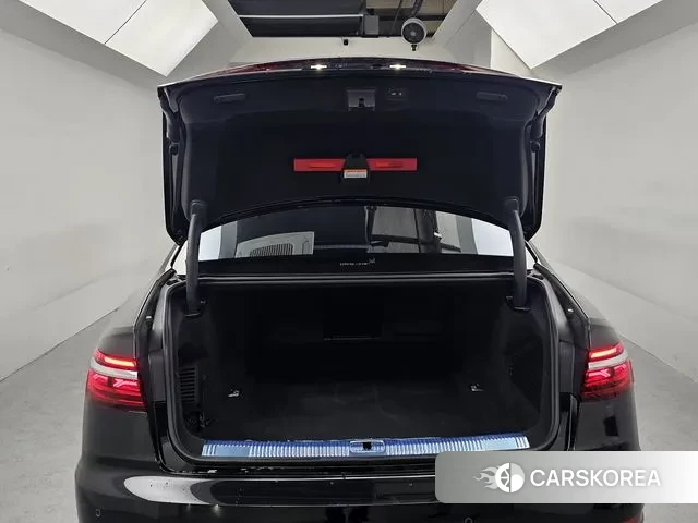 Audi A8 (D5) id 3745753 из Кореи 10