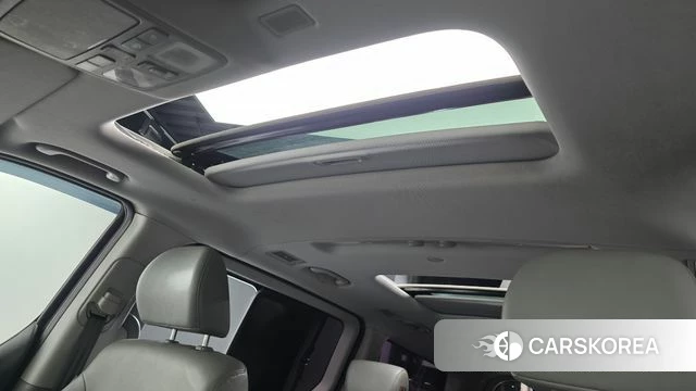 Hyundai The New Grand Starex id 3861742 из Кореи 10