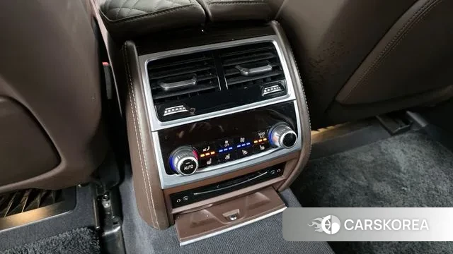 BMW 7 Series (G11) id 3772508 из Кореи 10