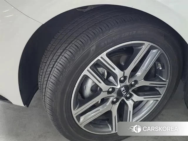 Kia Come New K3 id 3765766 из Кореи 10