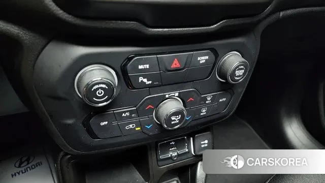 Jeep Renegade id 3165387 из Кореи 10