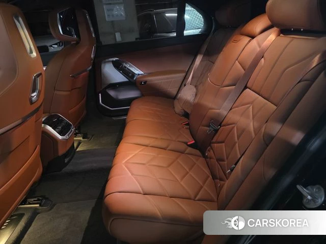 BMW 7 Series (G70) id 4392464 из Кореи 10