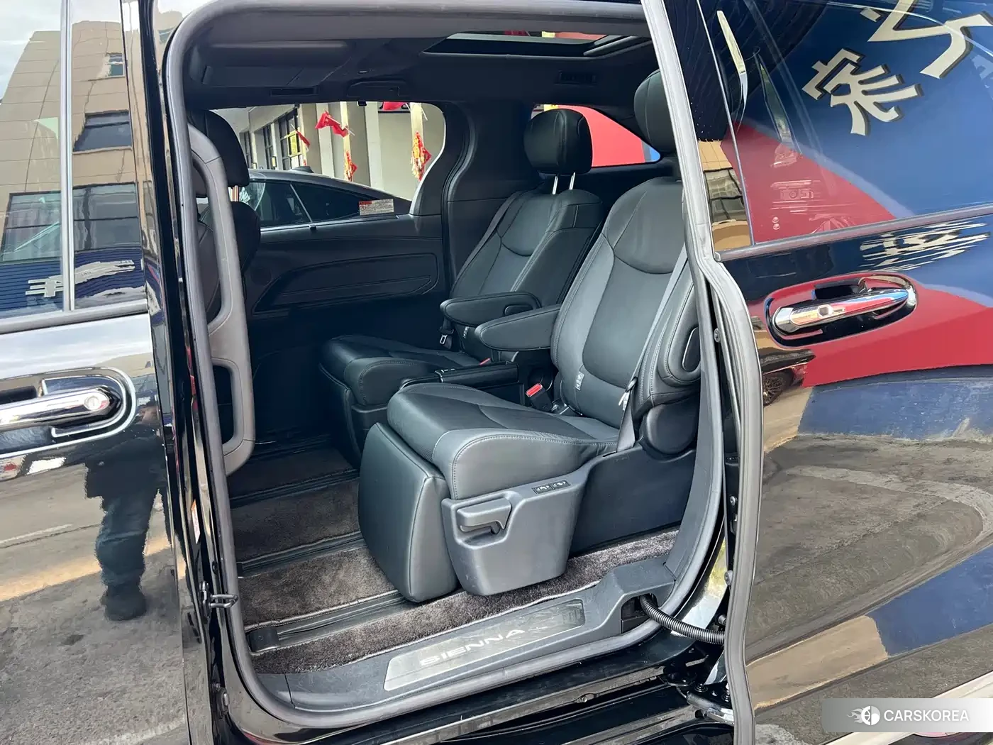 Toyota Sienna id 4644377 из Китая 10