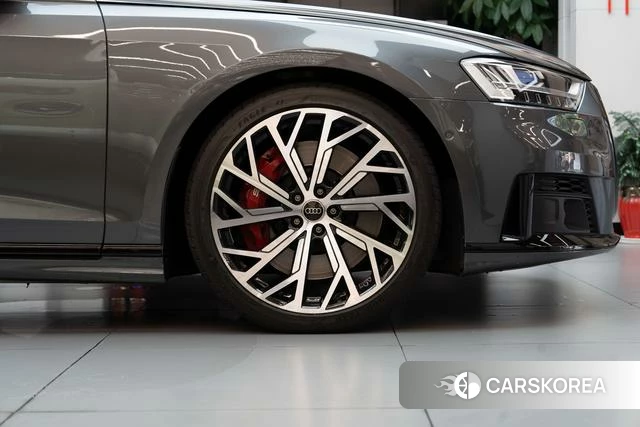 Audi S8 id 4314813 из Китая 10