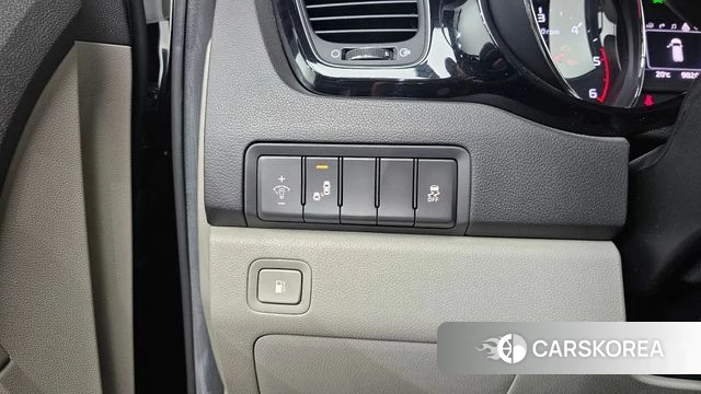Kia All New Carnival id 4397968 из Кореи 10