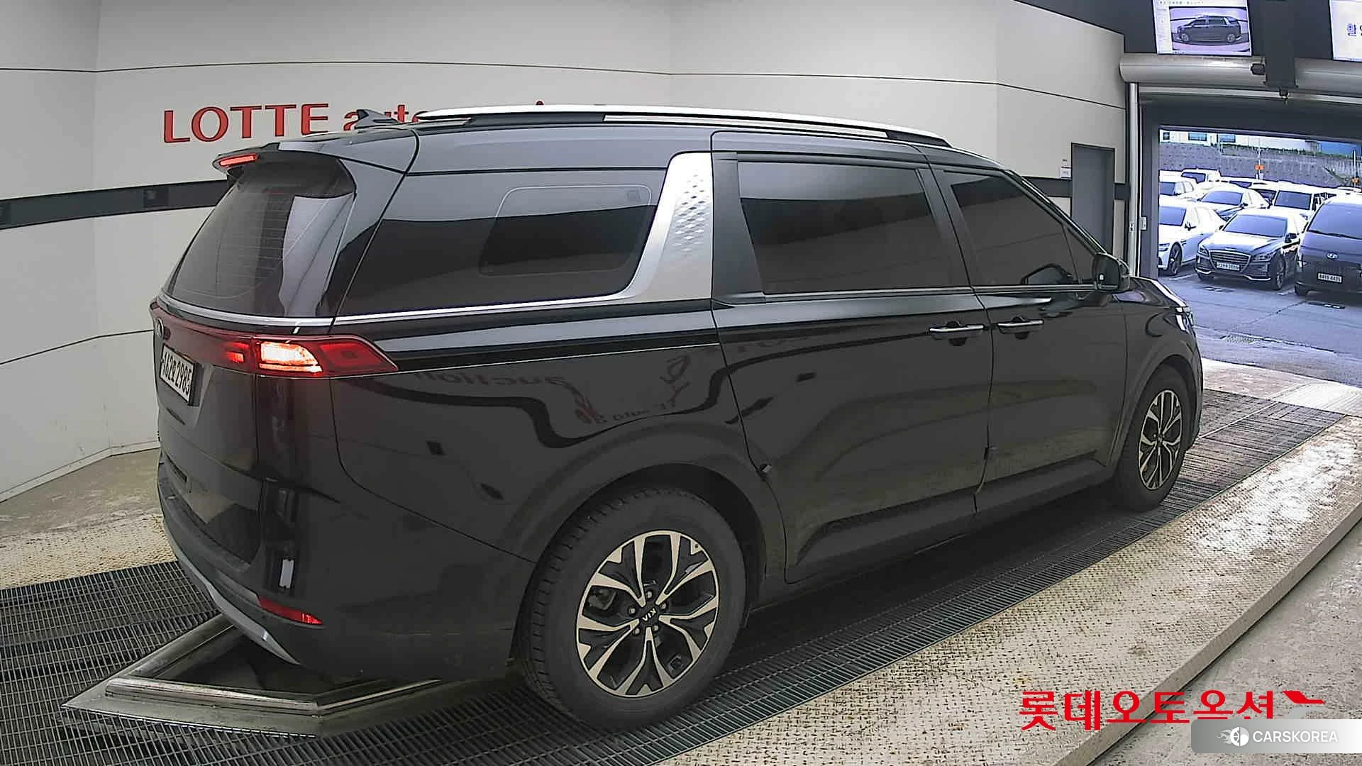Kia Carnival id 4296930 из Кореи 10