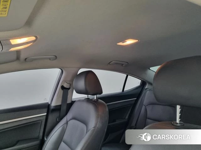 Hyundai The New Avante AD id 4232423 из Кореи 10