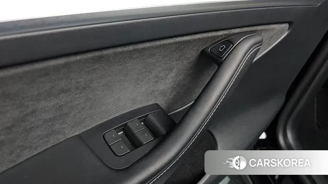 Tesla Model Y id 3426295 из Кореи 10