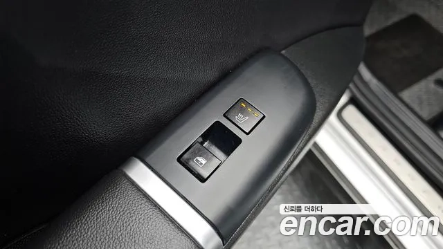 Hyundai Grandeur (GN7) id 2935000 из Кореи 10