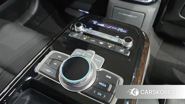 Genesis G90 id 3454560 из Кореи 10