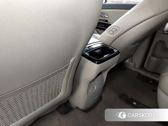 Kia The New Carnival id 3522956 из Кореи 10