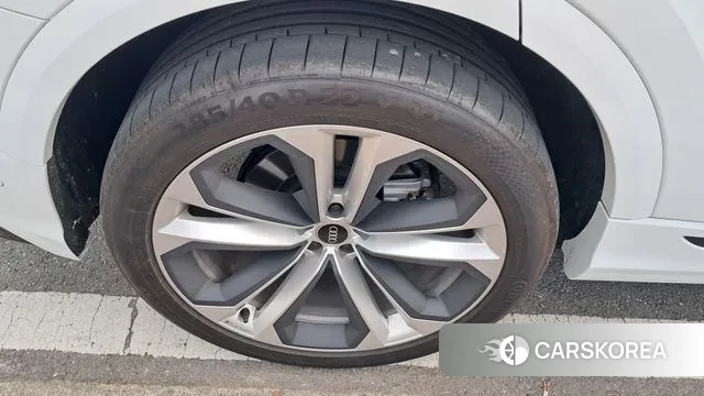 Audi Q8 (4M) id 3517032 из Кореи 10