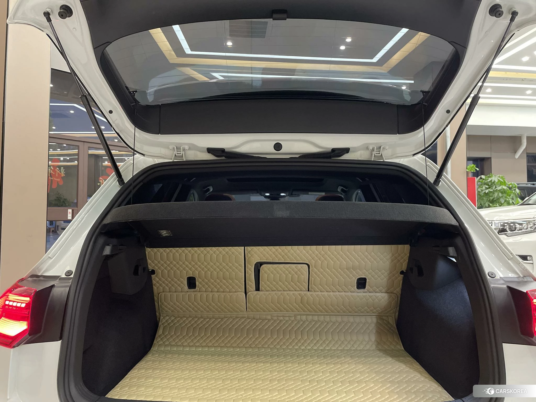 Volkswagen Golf id 4426604 из Китая 10