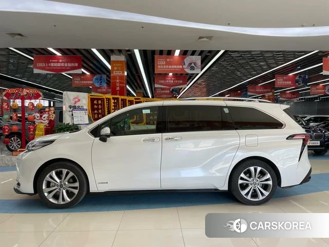 Toyota Saina id 3908342 из Китая 10