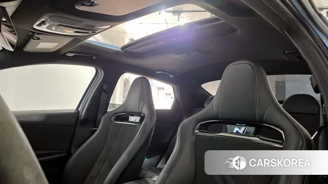 Hyundai Avante (CN7) id 3679959 из Кореи 10