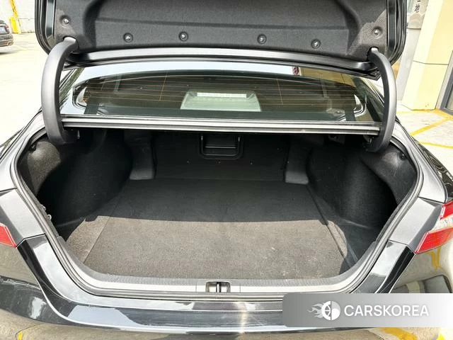 Toyota Camry id 4220043 из Китая 10