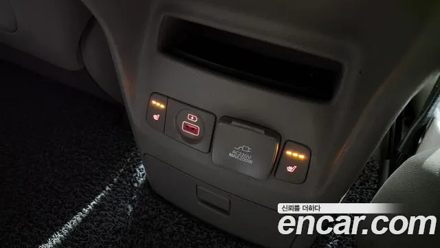 Kia The New Carnival id 2711569 из Кореи 10