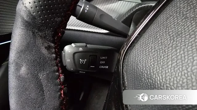 Peugeot e-208 second Generation id 3701688 из Кореи 10