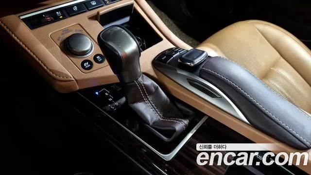 Lexus New ES300h id 2676249 из Кореи 10