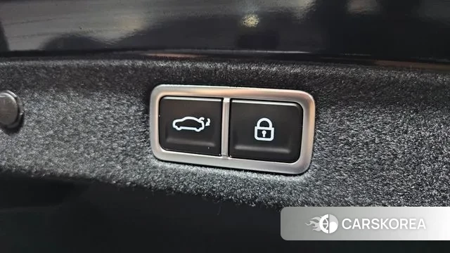 Hyundai Grandeur (GN7) id 3471940 из Кореи 10