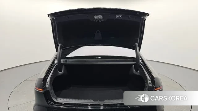 Hyundai Grandeur (GN7) id 3685140 из Кореи 10