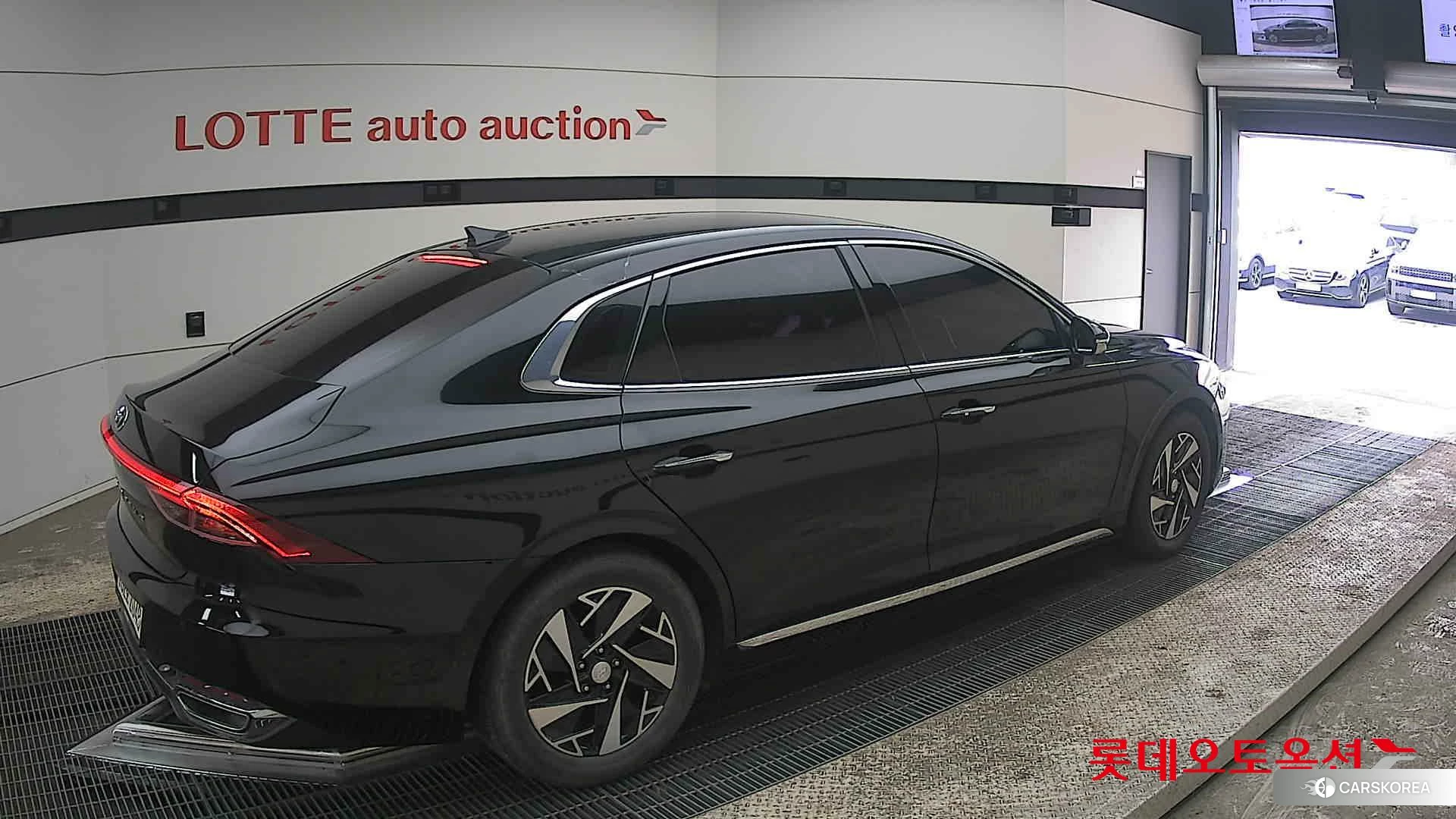 Hyundai Grandeur Hybrid id 3875810 из Кореи 10