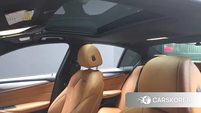 BMW 5 Series (G30) id 3004943 из Кореи 10