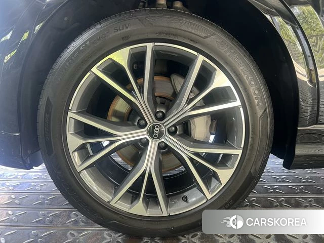 Audi Q8 id 4393191 из Китая 10