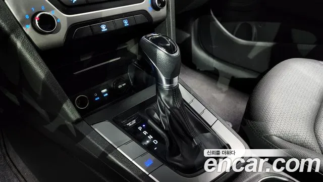 Hyundai Avante AD id 2629140 из Кореи 10