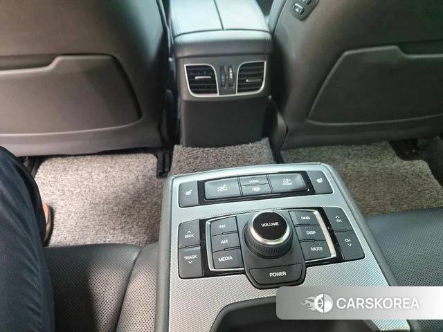 Genesis G80 id 4610384 из Кореи 10