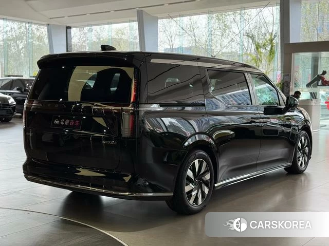 Volvo EM90 id 4198958 из Китая 10