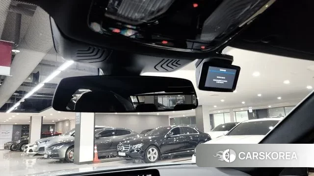 BMW 5 Series (G30) id 3036651 из Кореи 10