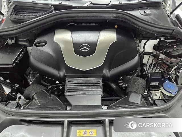 Mercedes-Benz GLE - Class W166 id 3677534 из Кореи 10