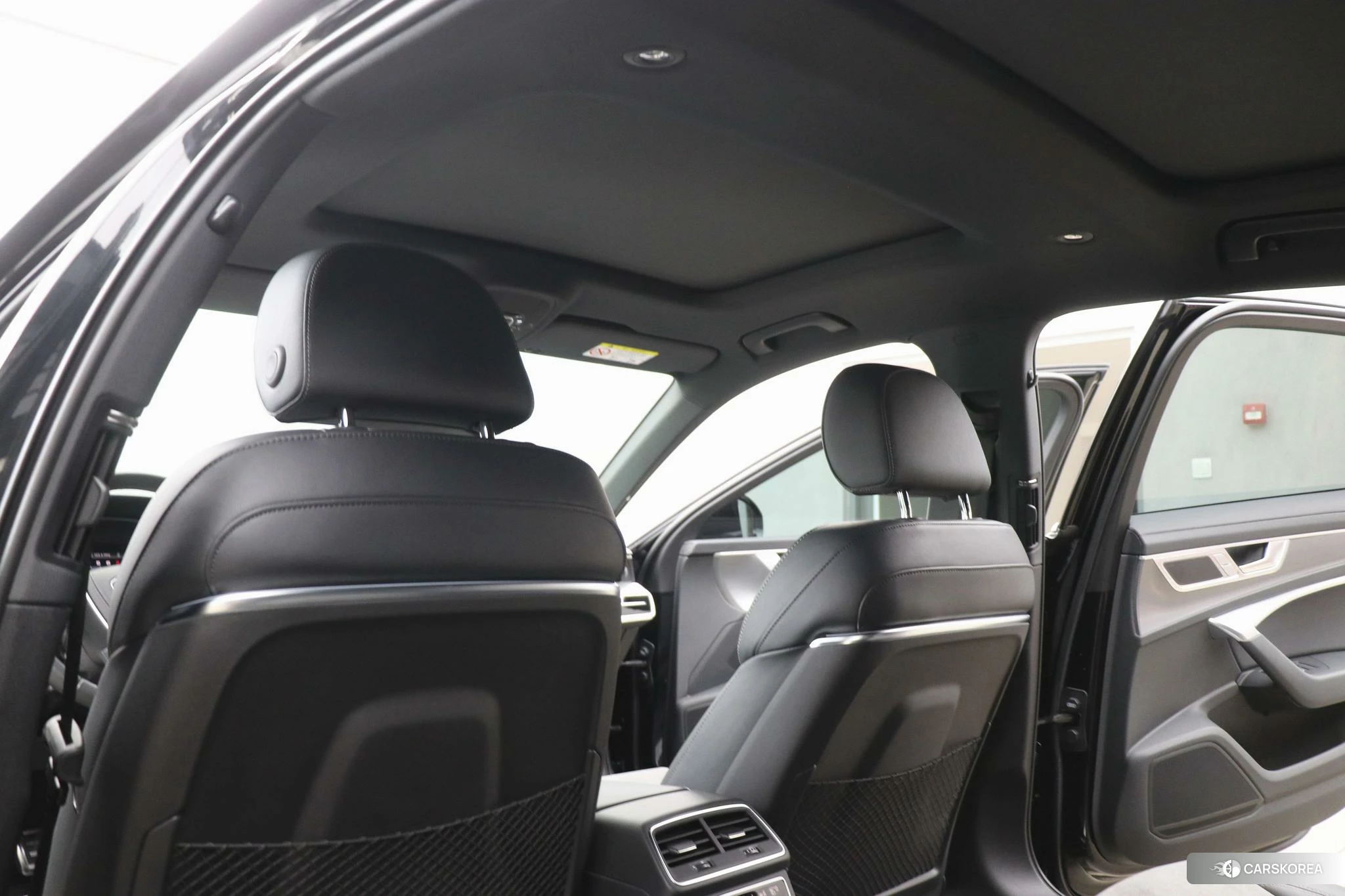 Audi A6L id 4467595 из Китая 10