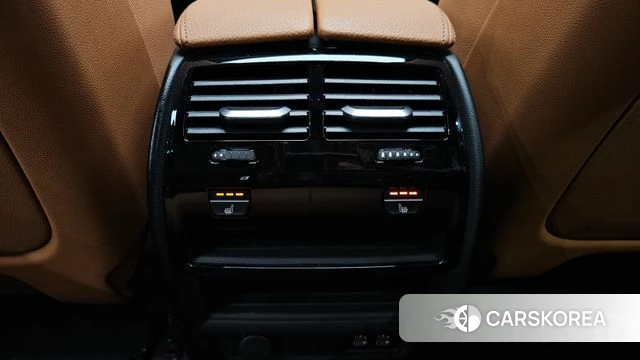 BMW 5 Series (G30) id 3877257 из Кореи 10