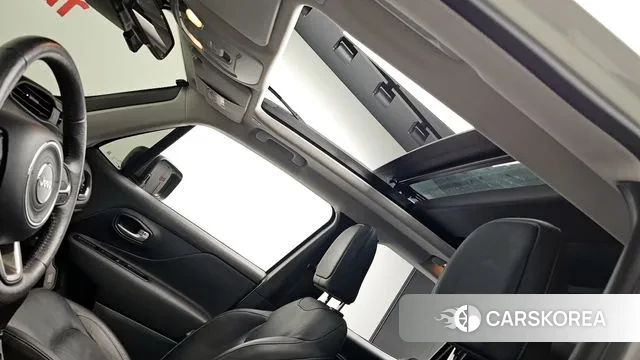 Jeep Renegade id 3616244 из Кореи 10