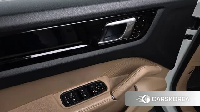 Porsche Cayenne (PO536) id 3479987 из Кореи 10