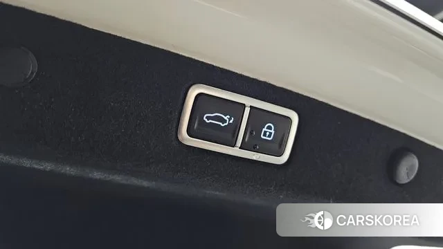 Hyundai Grandeur Hybrid (GN7) id 3007073 из Кореи 10