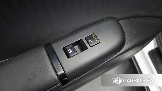 Hyundai Grandeur Hybrid (GN7) id 3599835 из Кореи 10