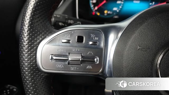 Mercedes-Benz GLA - Class H247 id 4573643 из Кореи 10