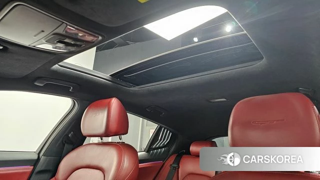 Kia Stinger id 3845677 из Кореи 10