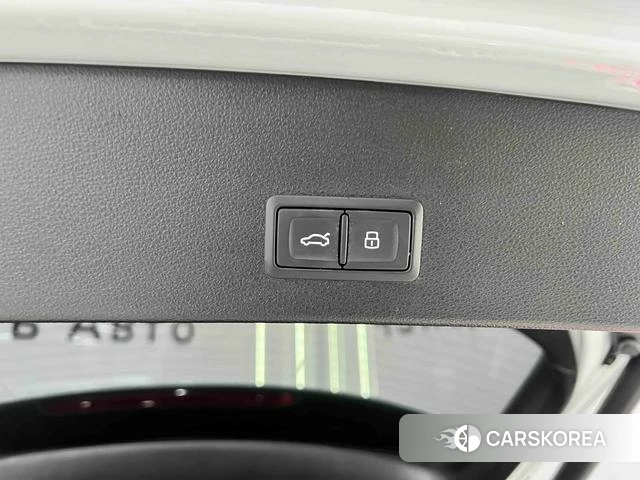 Audi Q2L id 4329037 из Китая 10