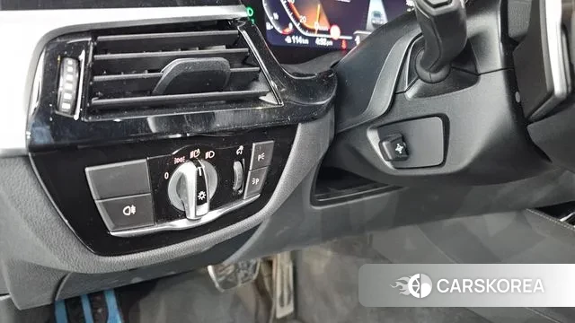 BMW 5 Series (G30) id 3389123 из Кореи 10