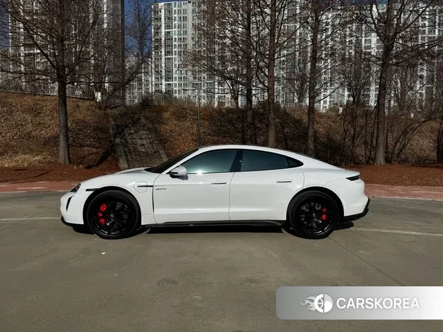 Porsche Taycan id 3600000 из Кореи 10