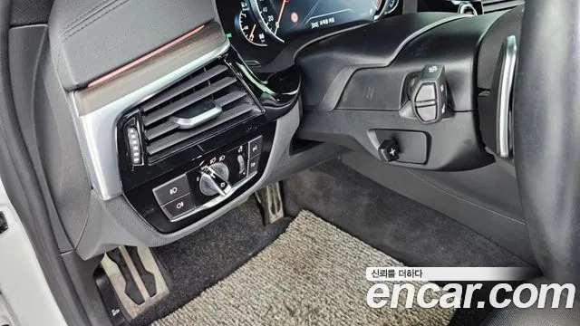 BMW 5 Series (G30) id 2946439 из Кореи 10