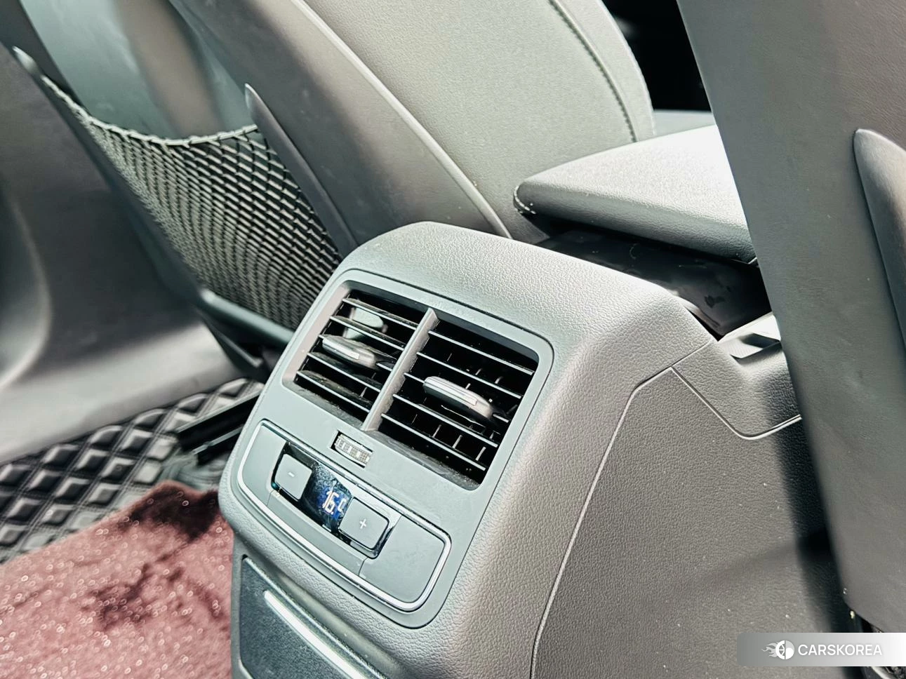 Audi A4L id 4467910 из Китая 10