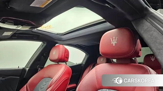 Maserati Ghibli id 3134605 из Кореи 10