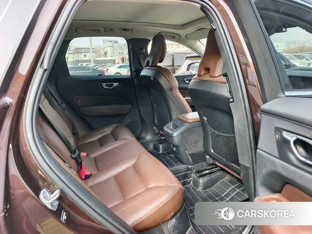 Volvo XC60 id 4208799 из Китая 10