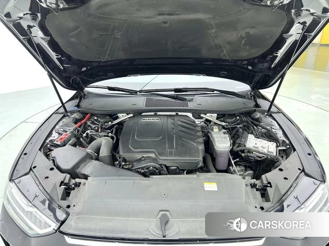 Audi A7L id 4263933 из Китая 10
