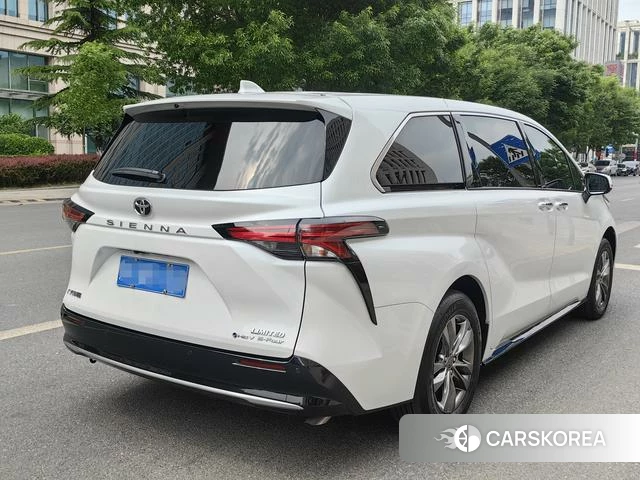 Toyota Saina id 4276114 из Китая 10